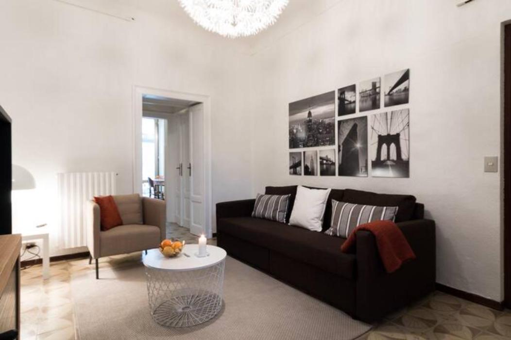 Stazione Centrale Vintage Apartment Milan Bagian luar foto